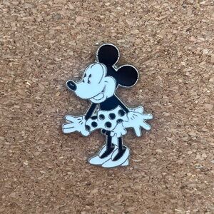 Vintage Minnie Pin